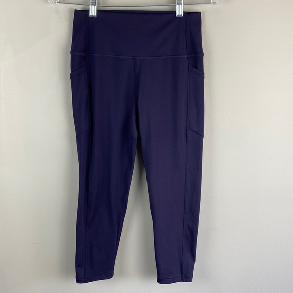 ZYIA Pants - Zyia Brilliant Purple Capri Leggings Size 8-10